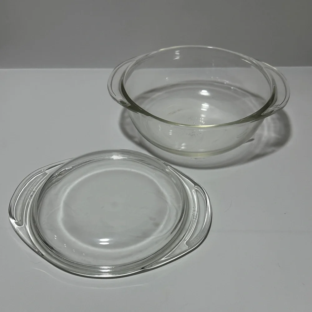 Vintage 1930s / 1940s Pyrex Clear Glass Serving Bowl 022 with Lid 682-C5